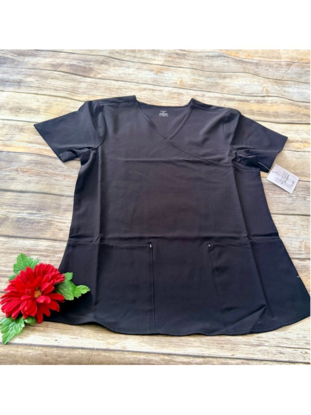 NWT BLACK SCRUB TOP